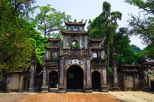 The Thien Tru Pagoda is over 500 years old and is truly spectacular with wonderful architecture, artwork, and cultural features.