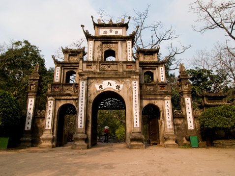 Gateway to the perfume pagoda - gateway with Chinese characters